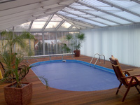 Príjemné prepojenie interiéru a exteriéru, celoročná využiteľnosť pomocou pojazdové steny.